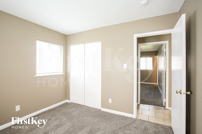 Building Photo - 4044 Steinmetz Dr