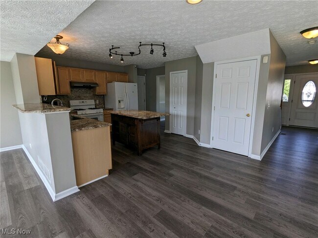 Building Photo - 7912 Wildel Dr