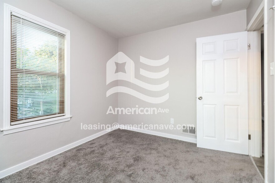 Building Photo - 1753 N Main St