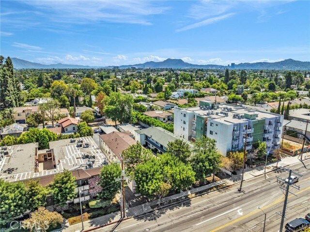 Building Photo - 5828 Whitsett Ave