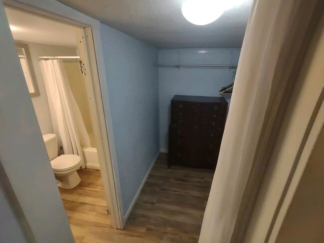 Building Photo - Located 1 block from Ocean Shores. 3bd 2ba & attached garage