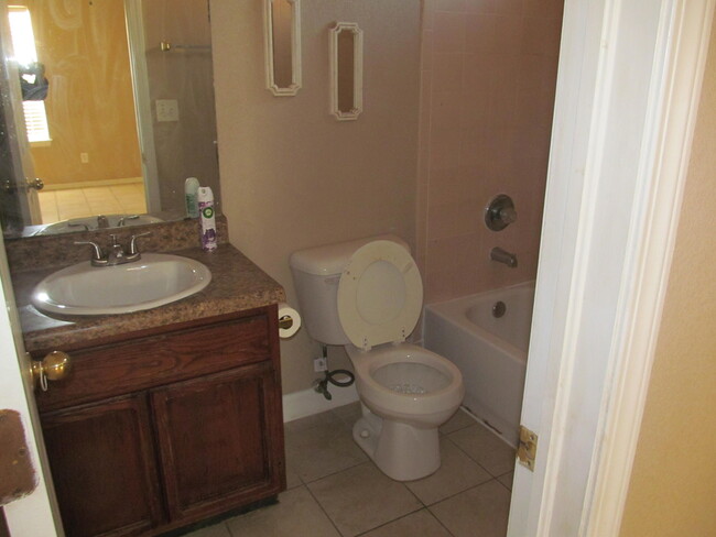 Building Photo - 14072 Jason Crandall Dr