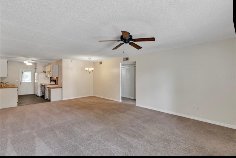 Building Photo - 758 W Rosewood Ln