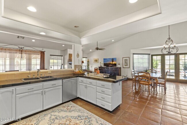 Building Photo - 40816 N Fleming Springs Rd