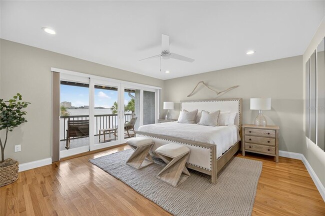Building Photo - 160 Marina Del Rey Ct