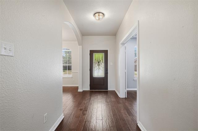 Building Photo - 404 Tarpan Trail