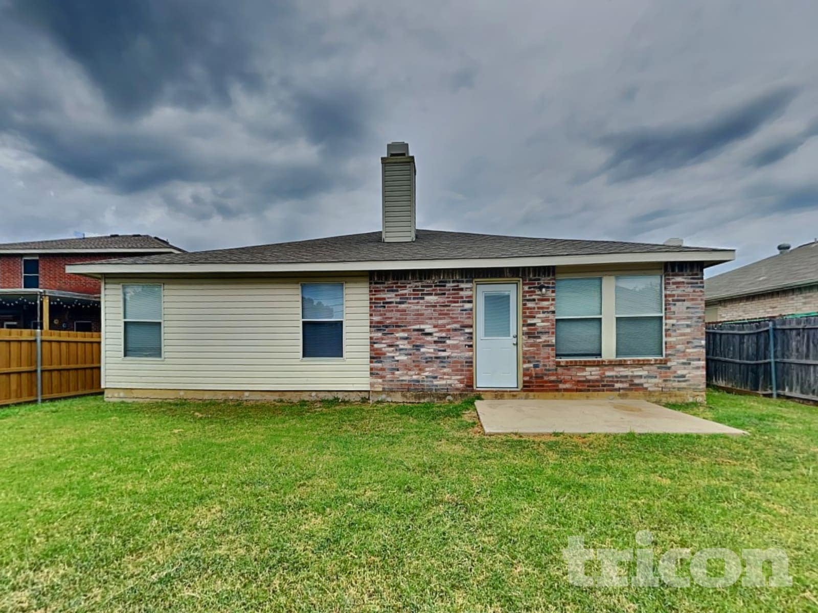 Building Photo - 3032 Cesareo Dr