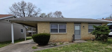 Building Photo - 2 Bedroom House close to Hospitals!  $895