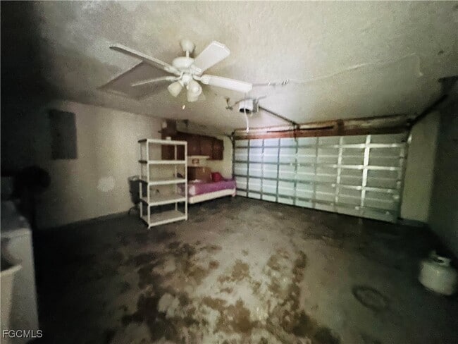 Building Photo - 1421 SW 9th Ct