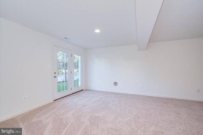 Building Photo - 192 Ludgate Mnr