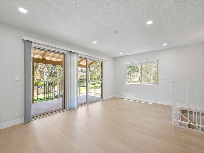 Building Photo - 1822 Spreckels Ln