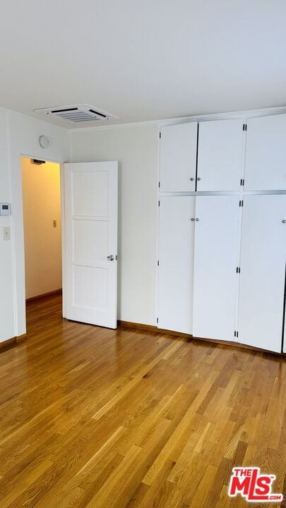 Building Photo - 6633 W 87th Pl