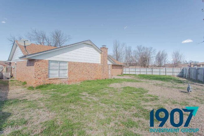 Building Photo - Spacious 4-Bedroom Home in Moore – Stylish Updates & Great Layout!