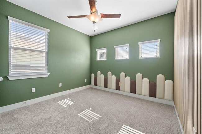 Building Photo - 1406 Casa Dr