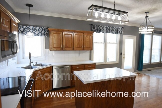 Building Photo - 14697 S Gallery St