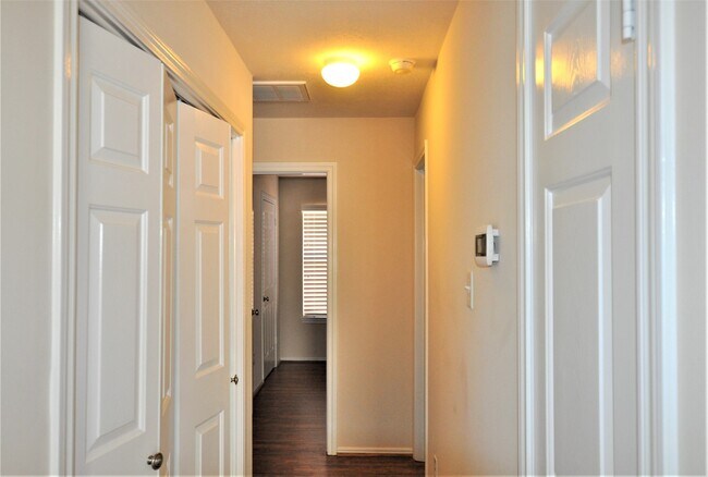 Building Photo - 20306 Hidden Point Ln