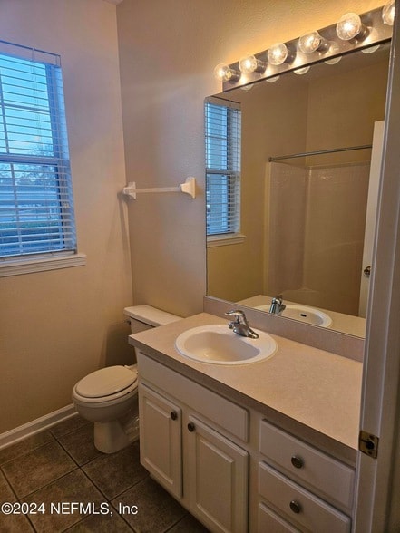 Building Photo - 7801 Point Meadows Dr