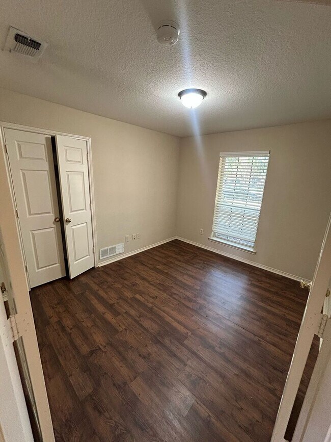 Building Photo - Location....Location....Location....