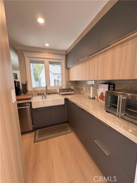 Building Photo - 20818 Wendy Dr
