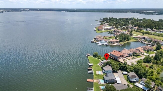 Building Photo - 80 Lakeview Village