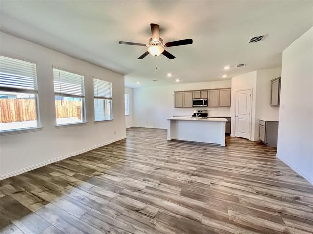 Building Photo - 1208 Sequoia Ln