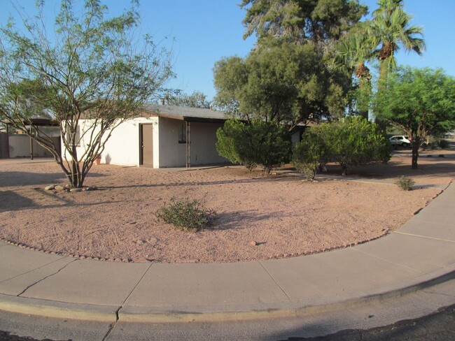 Primary Photo - ASU - 5BR/2BA HOUSE W/POOL - BEAUTIFUL HOM...