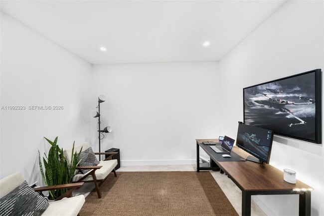 Building Photo - 970 NW 10th Ave