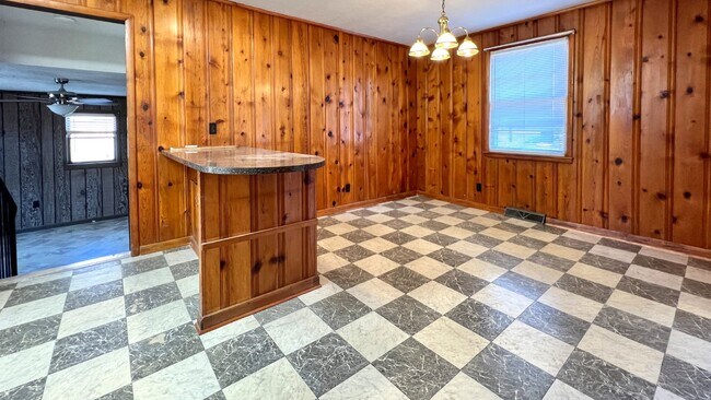 Building Photo - Coming Soon : 3BR+, 1 1/2BA house in Greenbrier