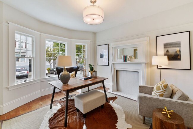 Building Photo - 151 Russ St