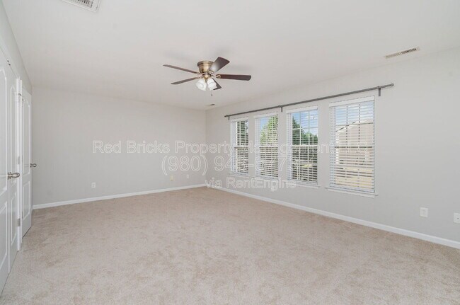 Building Photo - 5608 Cactus Valley Rd