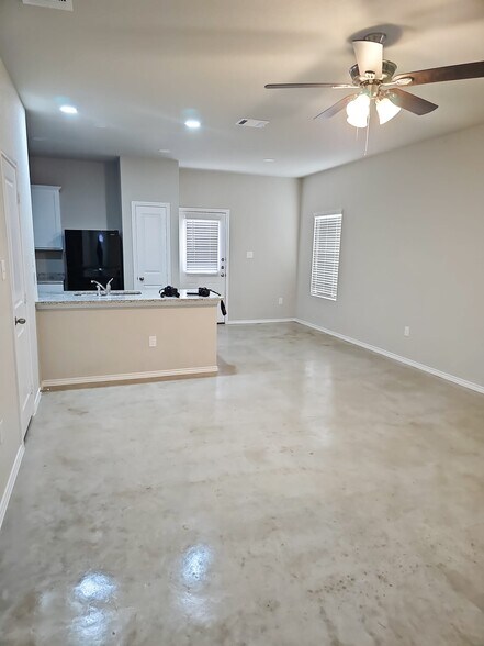 Building Photo - 7239 Converse Ridge Ln