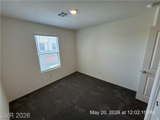 Building Photo - Beautiful Townhome with Quartz Counters & Private Setting in Southwest Las Vegas