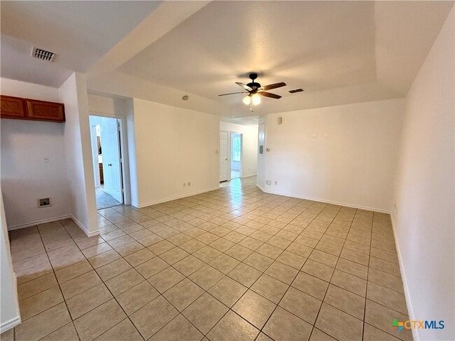 Building Photo - 309 S Water Ln