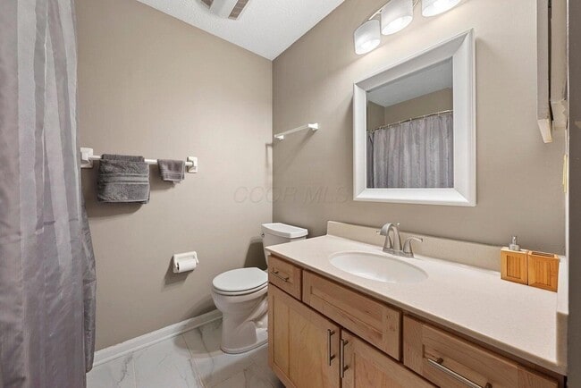 Building Photo - 35 Buttles Ave