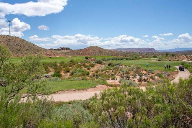 Building Photo - 2249 N Coral Canyon Blvd