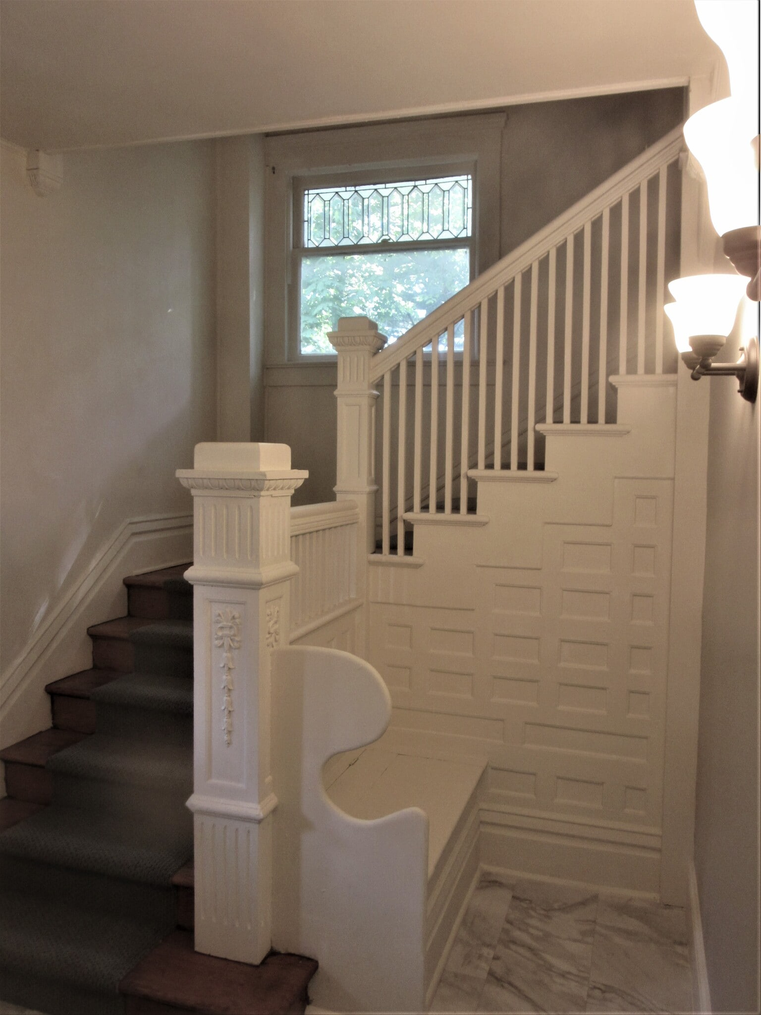 Building Photo - 307 W Columbia Ave