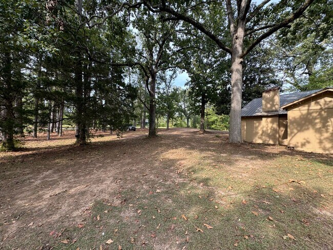 Building Photo - 5540 New Liberty Rd