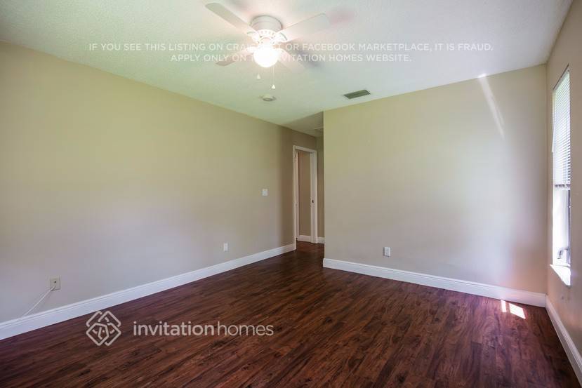Building Photo - 2212 Viscaya Pkwy