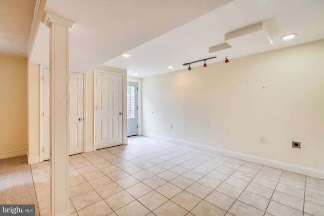 Building Photo - 11200 Powder Horn Dr