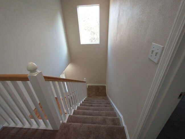 Building Photo - 3809 SE 9th Ave