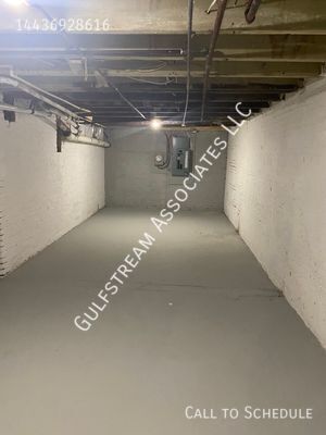 Building Photo - 819 Appleton St