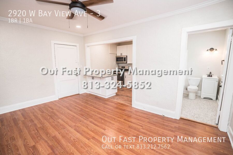 Building Photo - 2920 W Bay View Ave