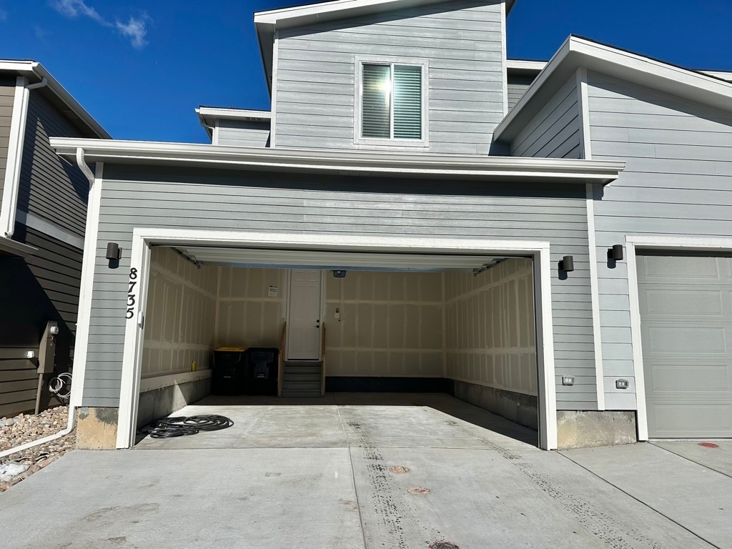 Building Photo - 8735 Scarborough Dr