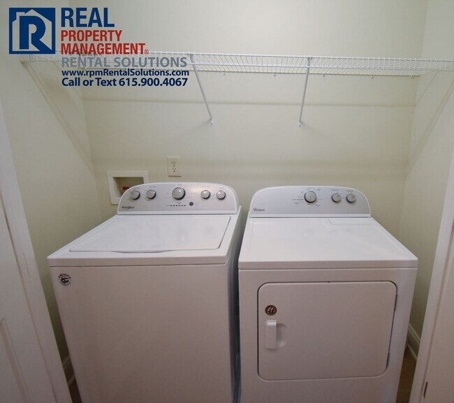 Building Photo - Large 2bd 2.5ba townhome in Murfreesboro! ...