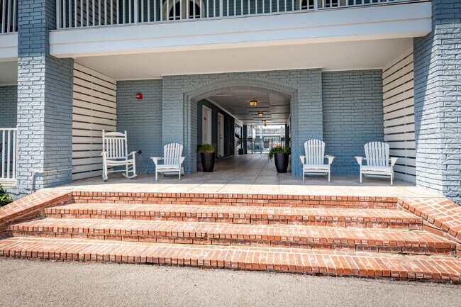 Building Photo - TDY Special! Furnished rental