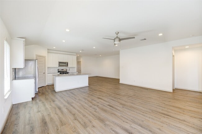 Building Photo - 29522 Paytons Park Ct