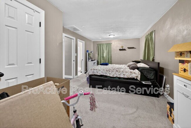 Building Photo - 2012 Midway Ave