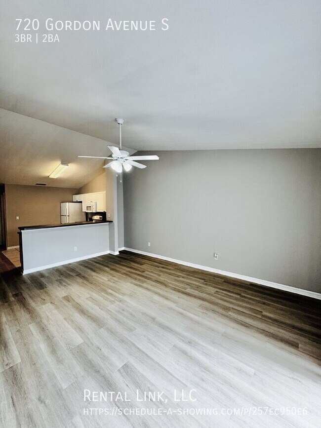 Building Photo - 720 Gordon Ave S