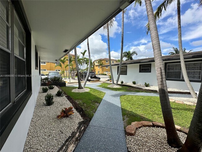 Building Photo - 116 NW 2nd Ave