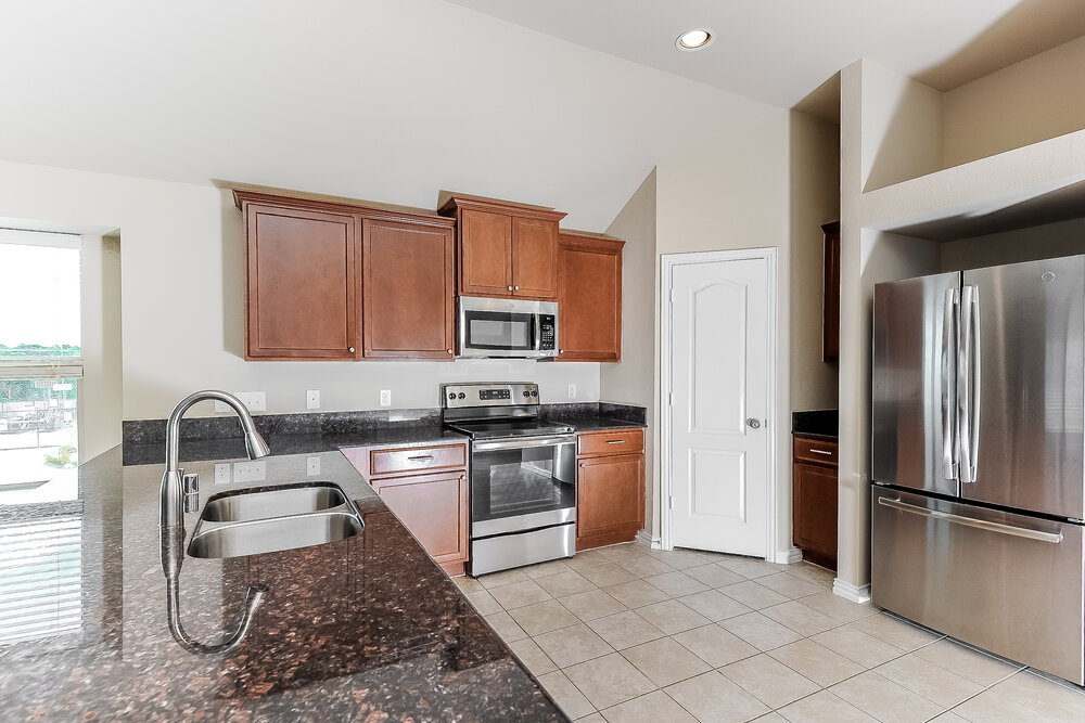 Building Photo - 4933 Lemon Grove Dr